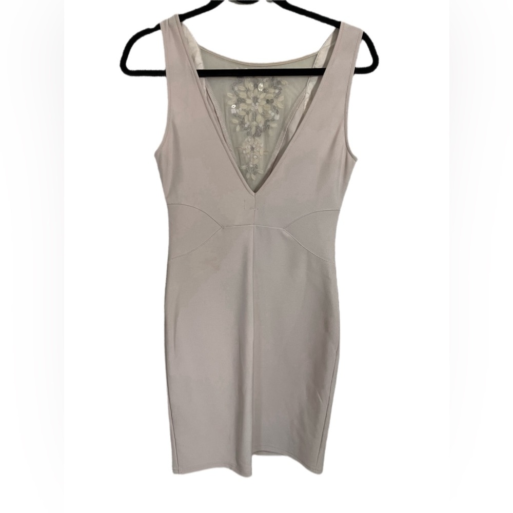 EUC lipsy London beaded dress size 8 US fits like a small - Picture 4 of 7